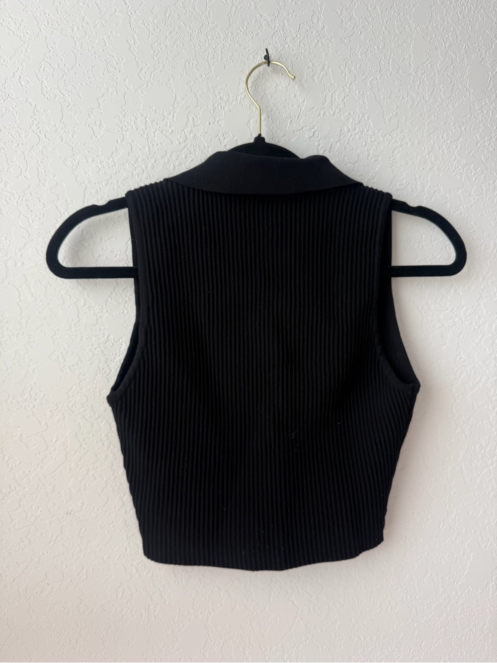 Double Zero Black Ruffle-Trim Ribbed Tank - Picture 2 of 3
